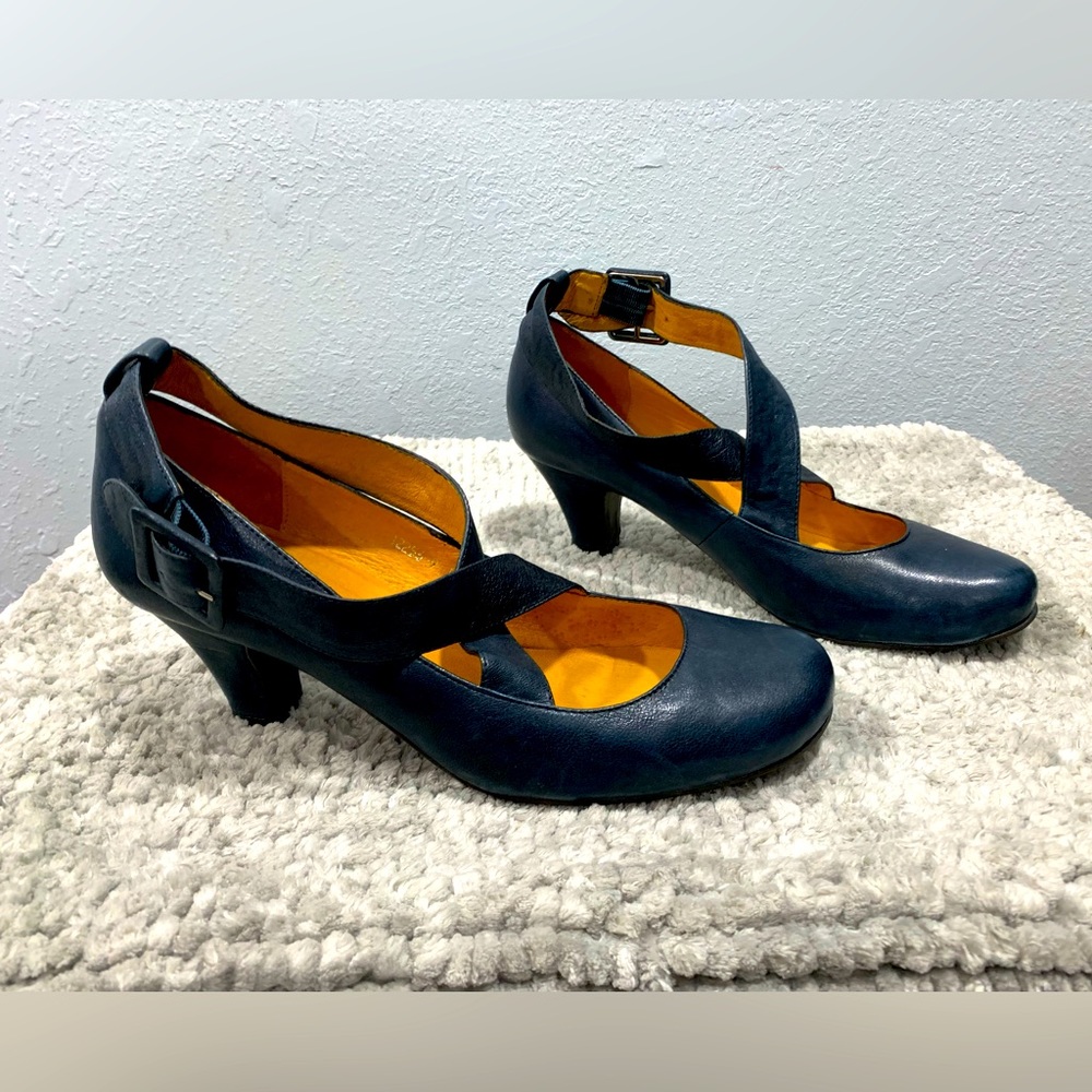 Crown Vintage Leather Pumps, Navy, Sz 8.5